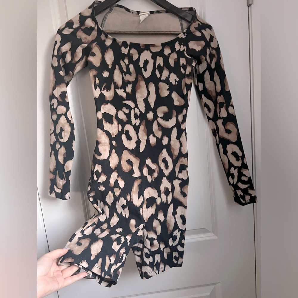 H&M bodycon leopard romper size xs
